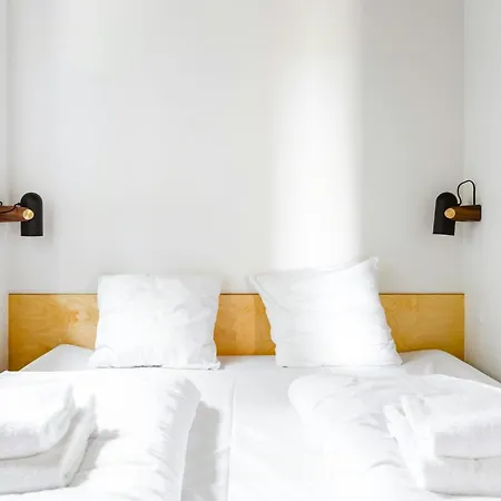 Danish Design By Helnaes' Edge אברופ